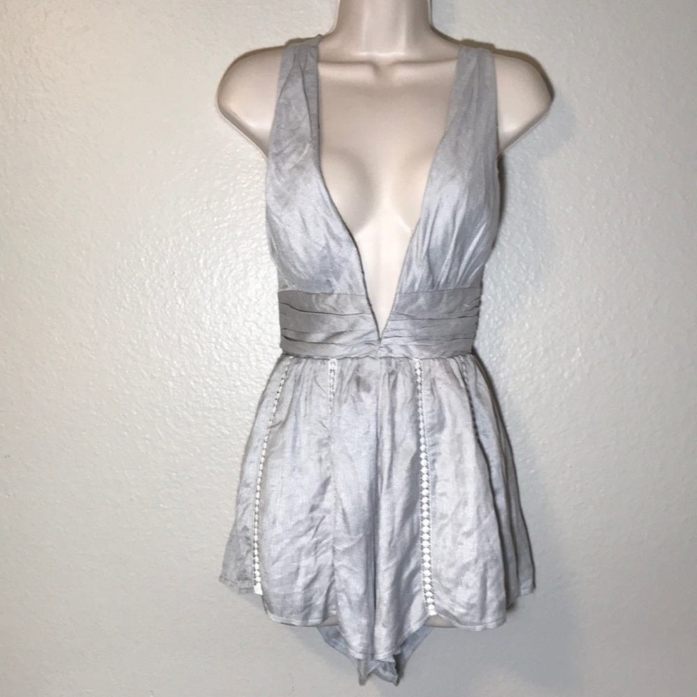 NWT Angel Biba Open Back/Tie Romper - Picture 2 of 6